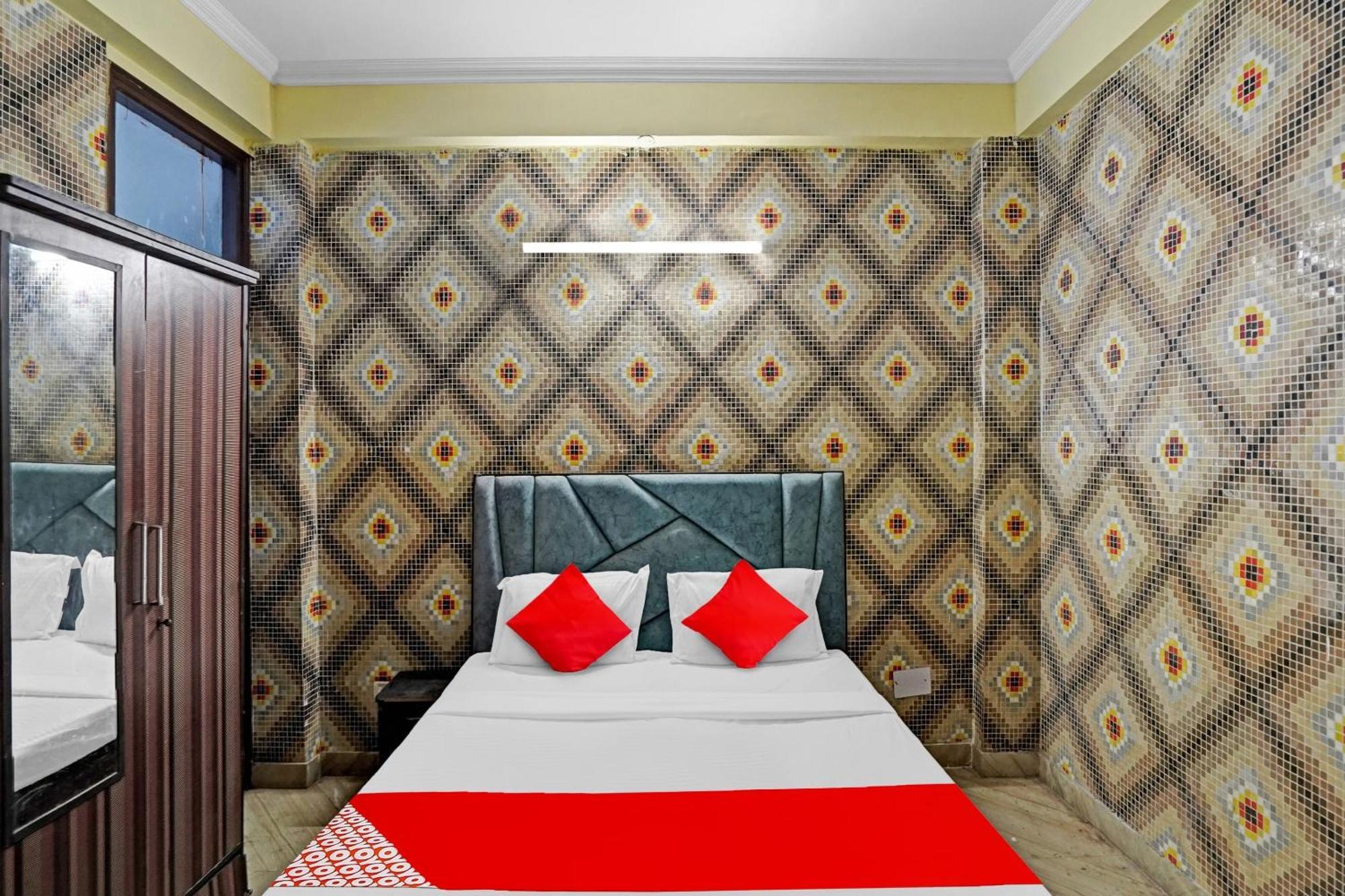Hotel O Park View Нойда Экстерьер фото