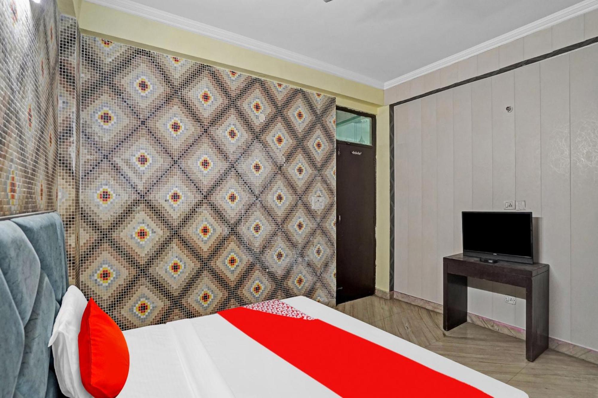 Hotel O Park View Нойда Экстерьер фото